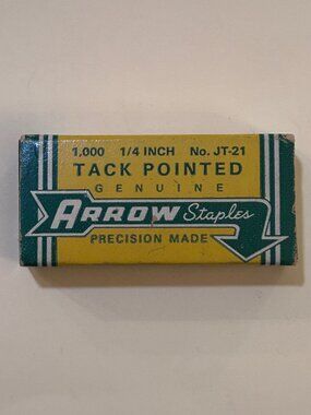 Vintage Arrow Staples in Small Box